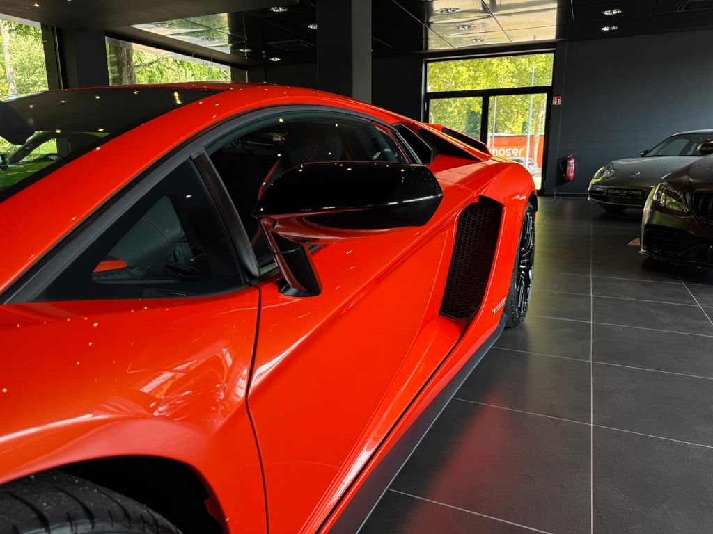 Lamborghini Aventador 2021