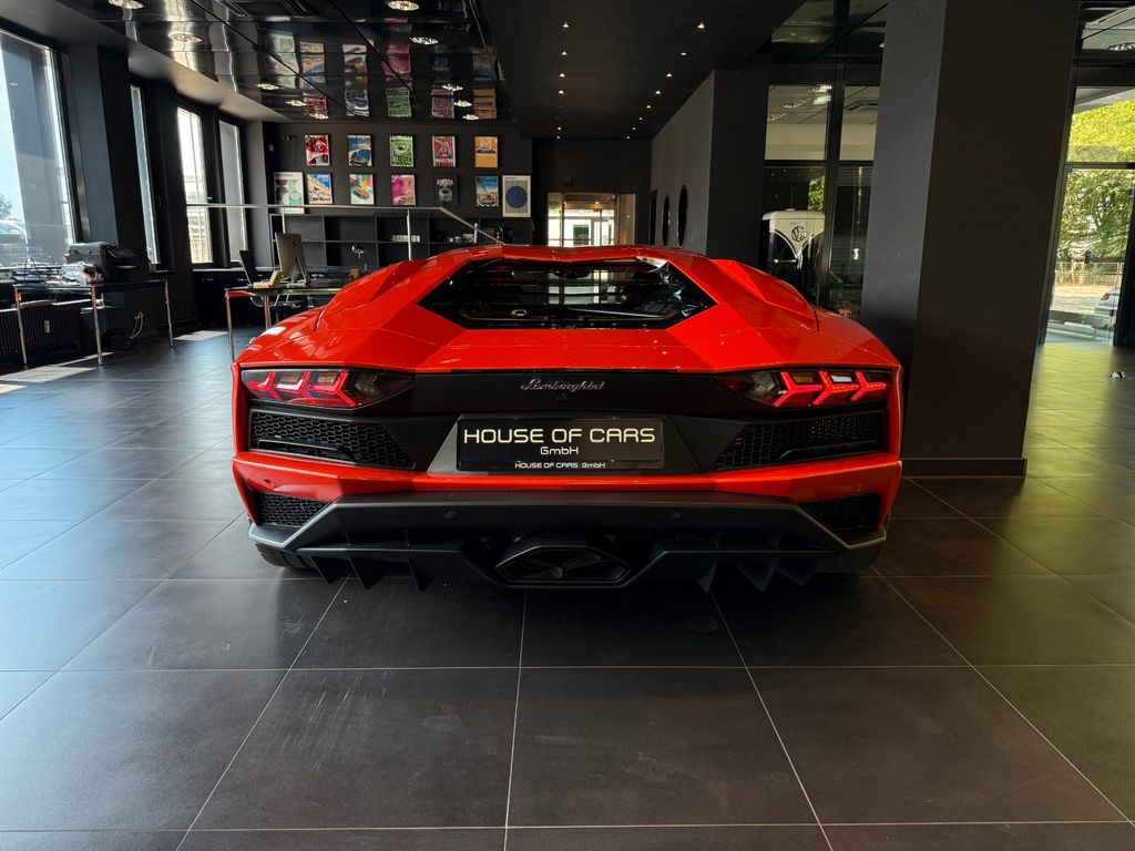 Lamborghini Aventador 2021