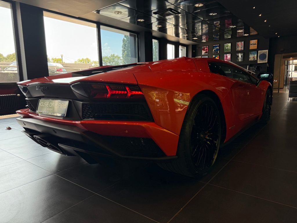Lamborghini Aventador 2021