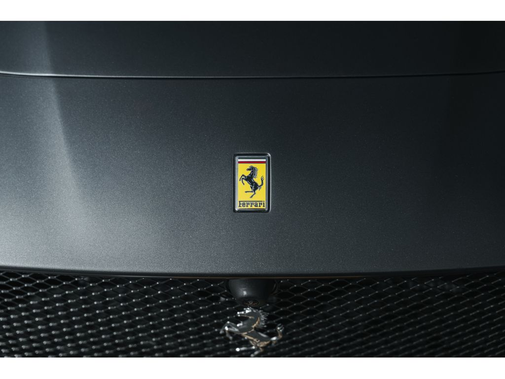Ferrari 812 2022