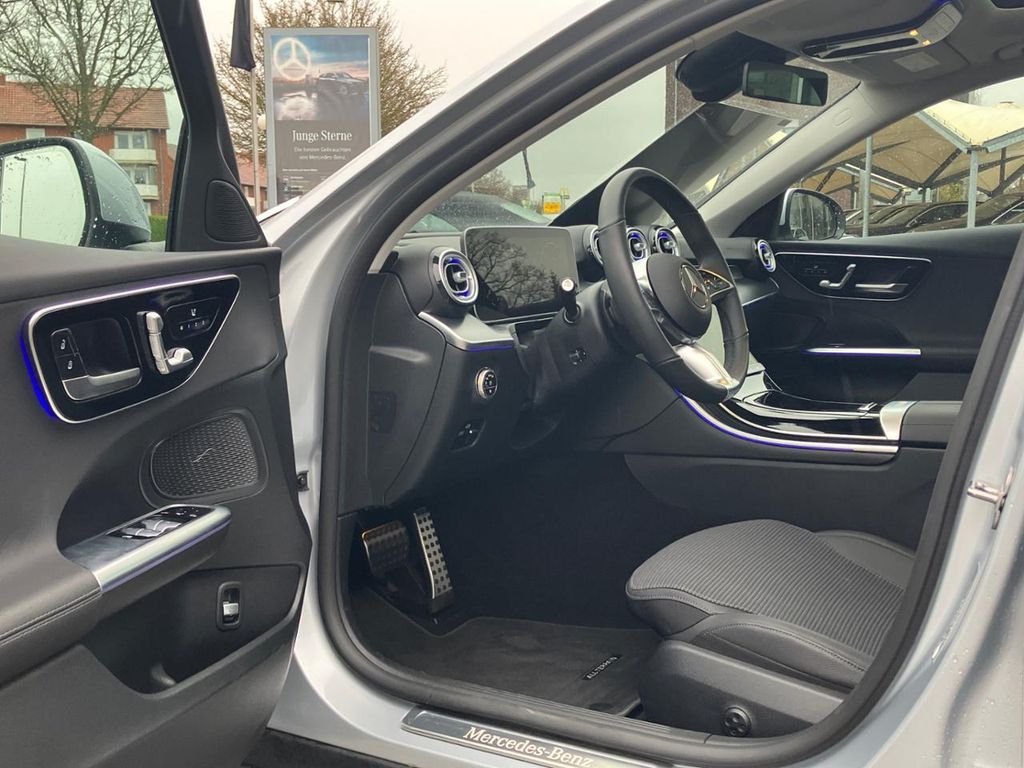 Mercedes-Benz C 220 2025