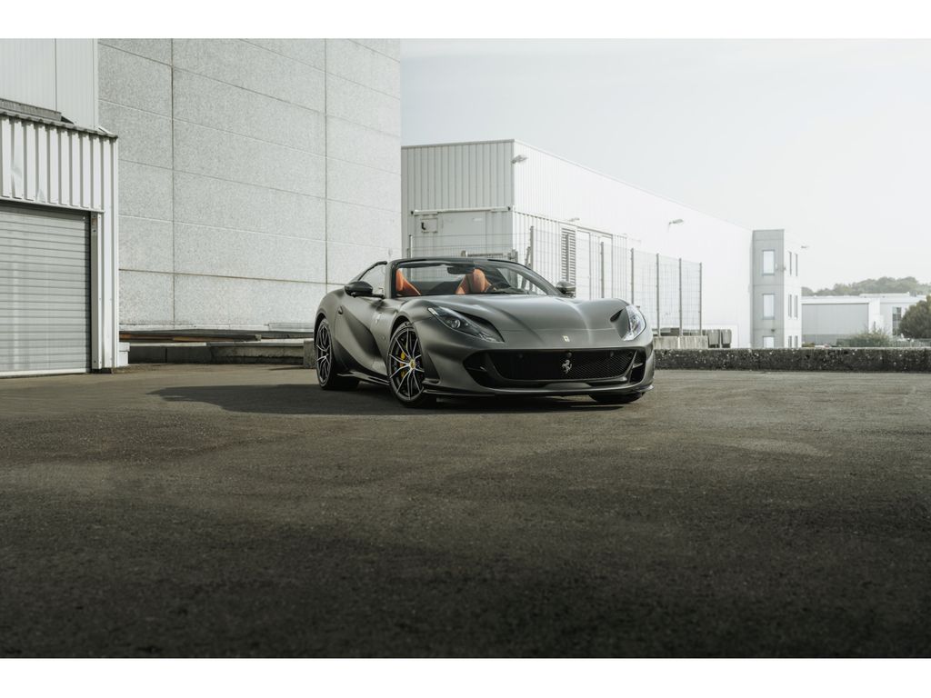 Ferrari 812 2022