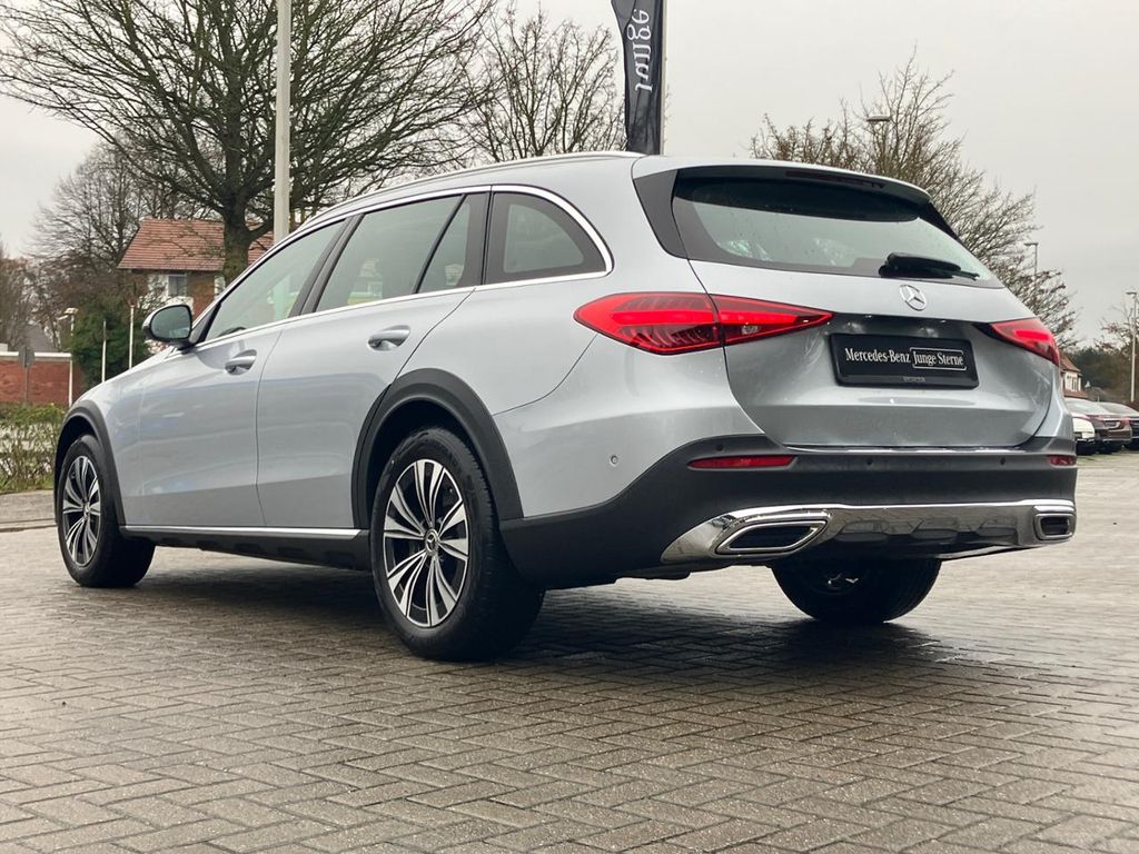 Mercedes-Benz C 220 2025