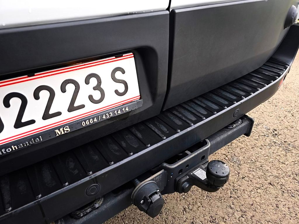 Ford Transit 2023