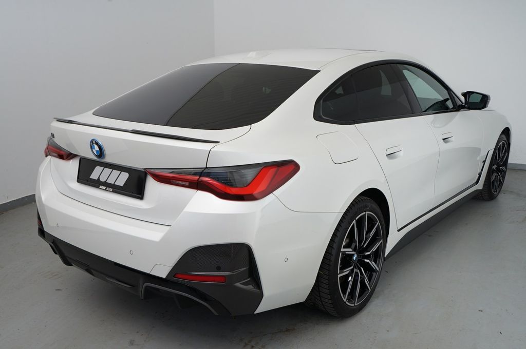 BMW i4 2023