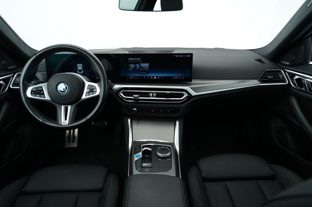 BMW i4 2023