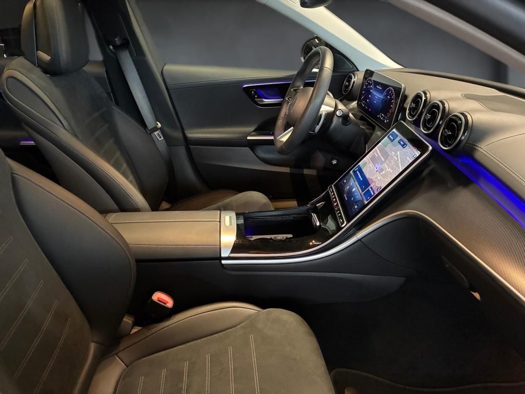 Mercedes-Benz C 300 2025
