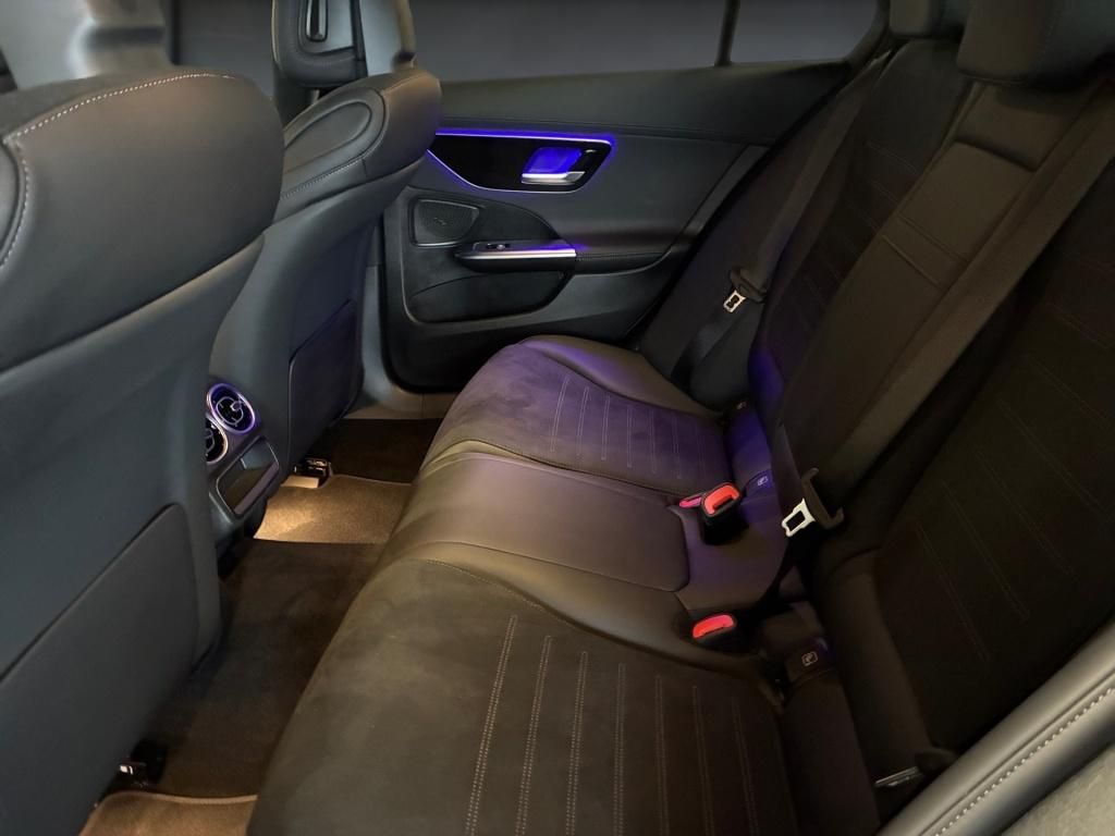 Mercedes-Benz C 300 2025