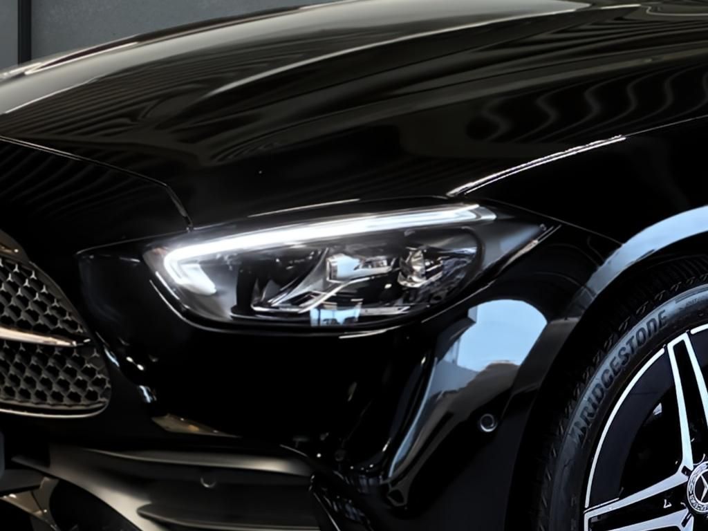 Mercedes-Benz C 300 2025