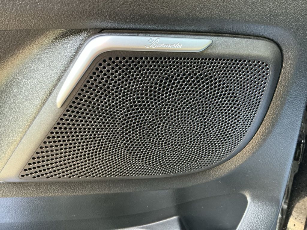 Mercedes-Benz V 300 2022