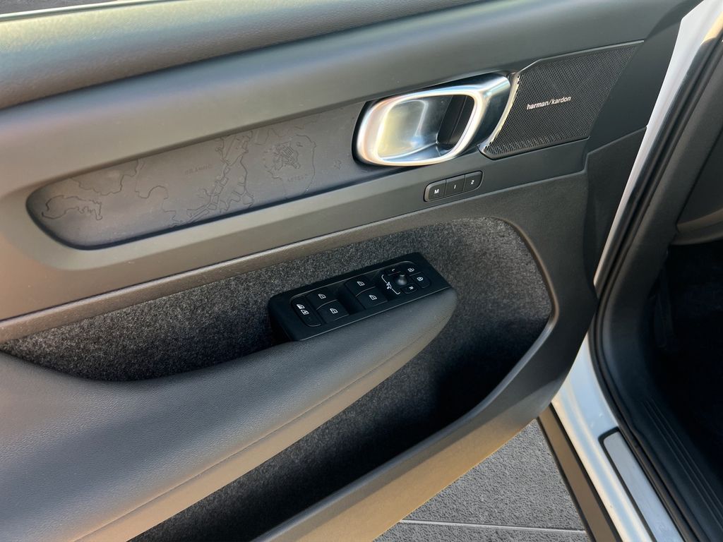 Volvo C40 2023
