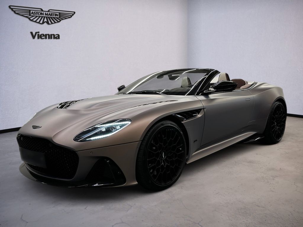 Aston Martin DBS 2023