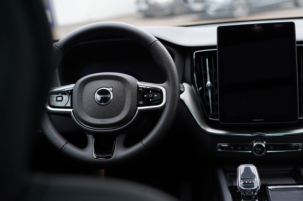 Volvo XC60 2025