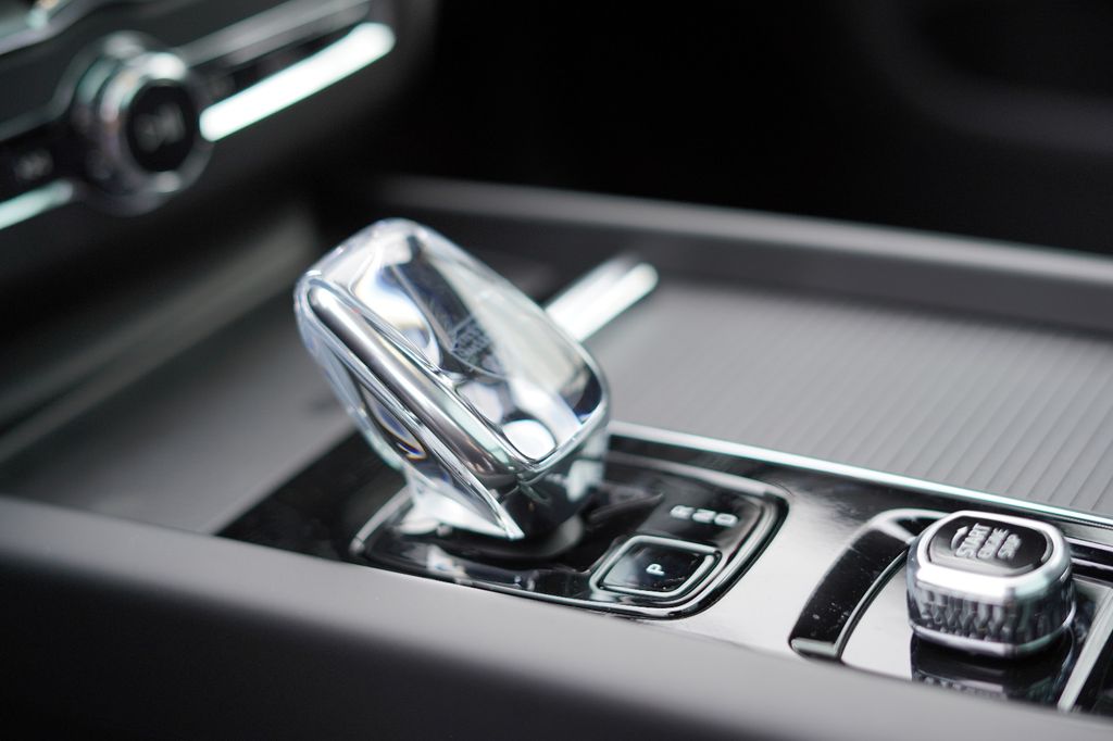 Volvo XC60 2025