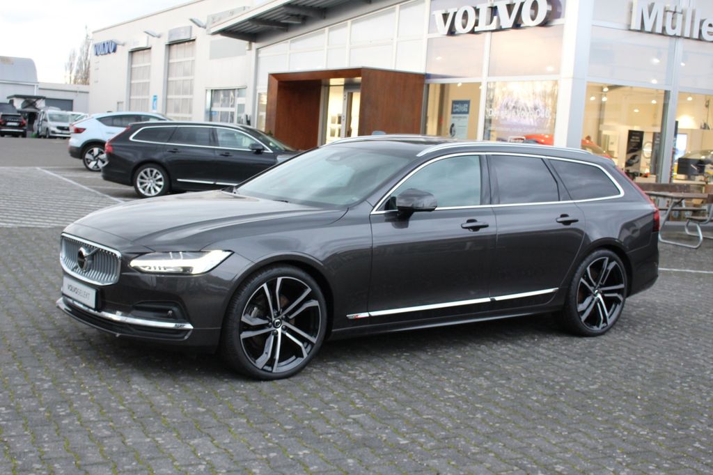 Volvo V90 2023
