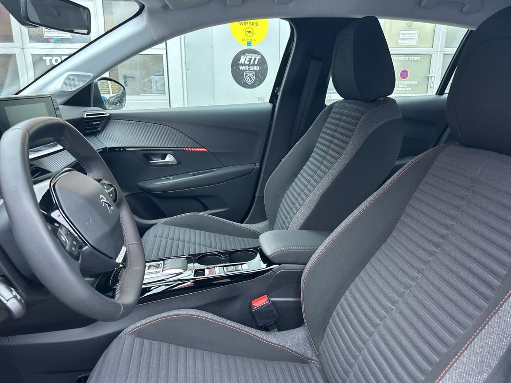 Peugeot 208 2022