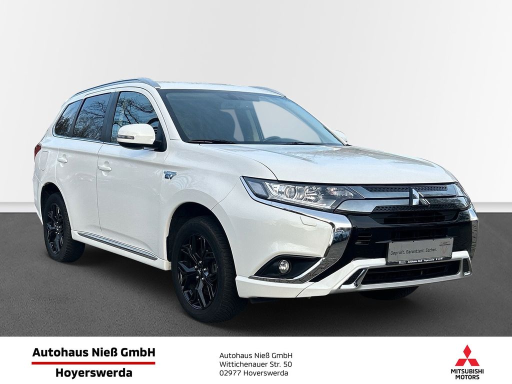 Mitsubishi Plug-in Hybrid Outlander 2021