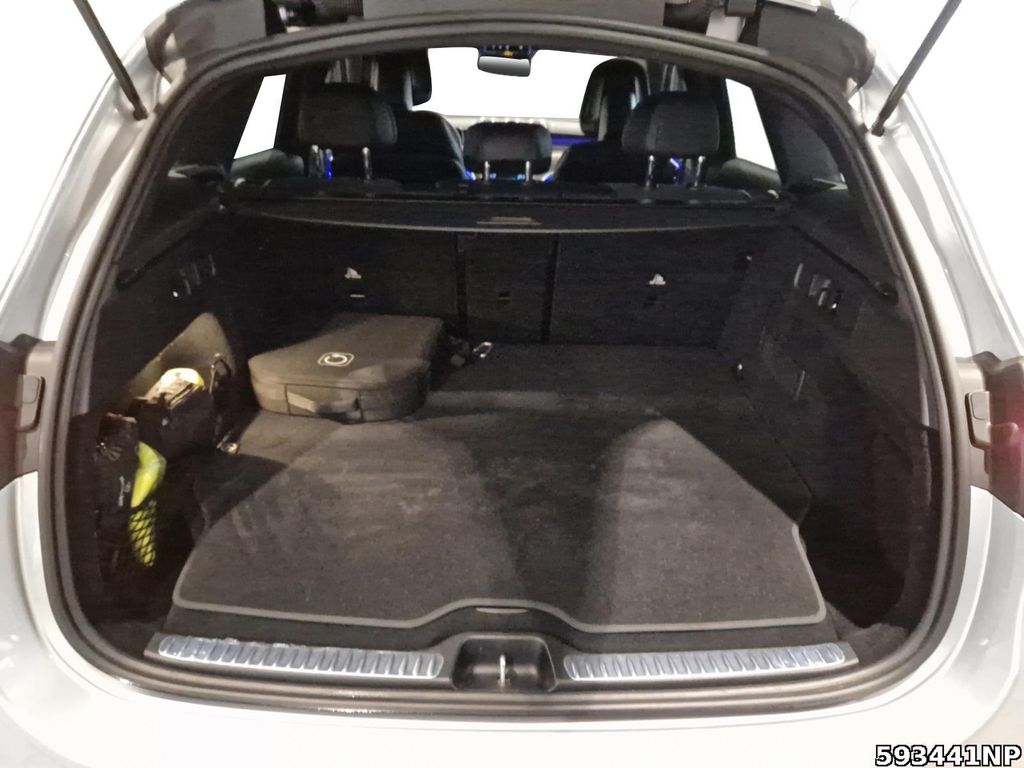 Mercedes-Benz GLC 300 2023