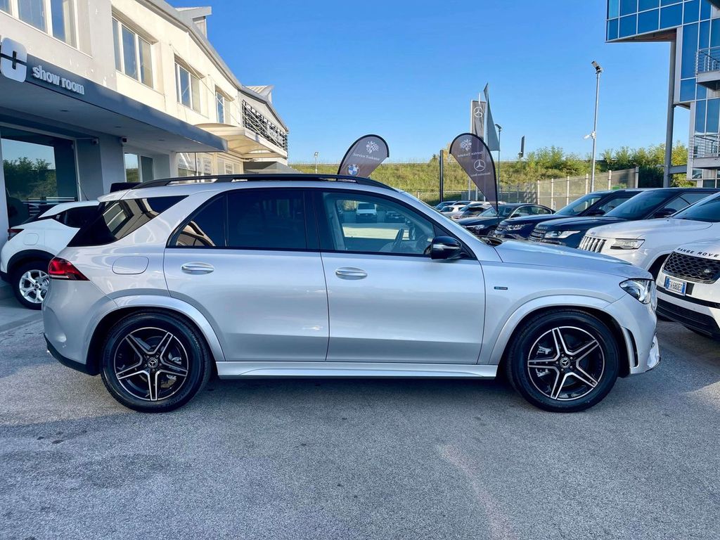 Mercedes-Benz Other 2021