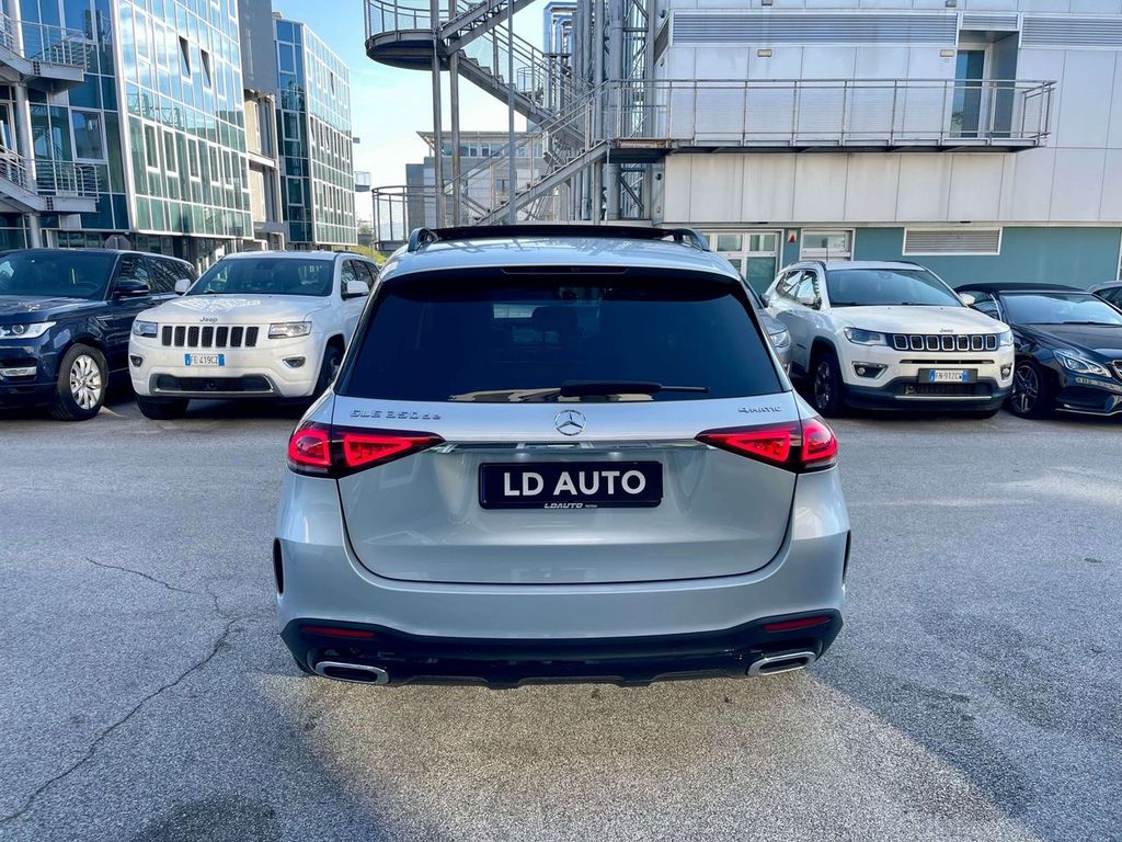 Mercedes-Benz Other 2021