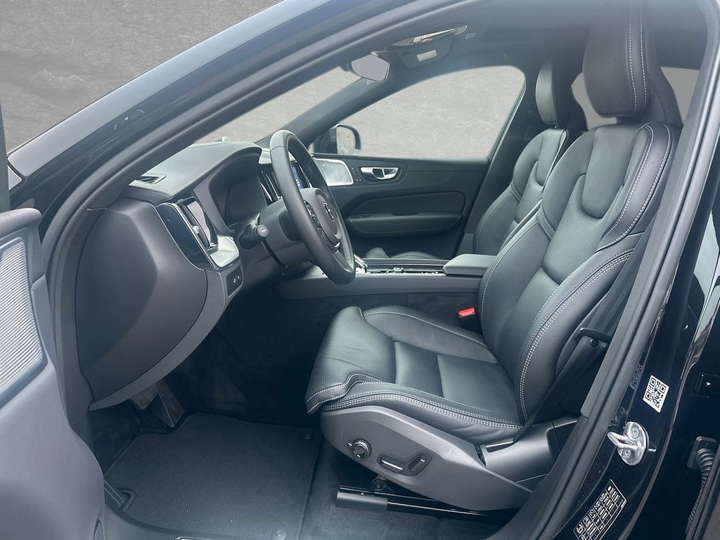 Volvo XC60 2025