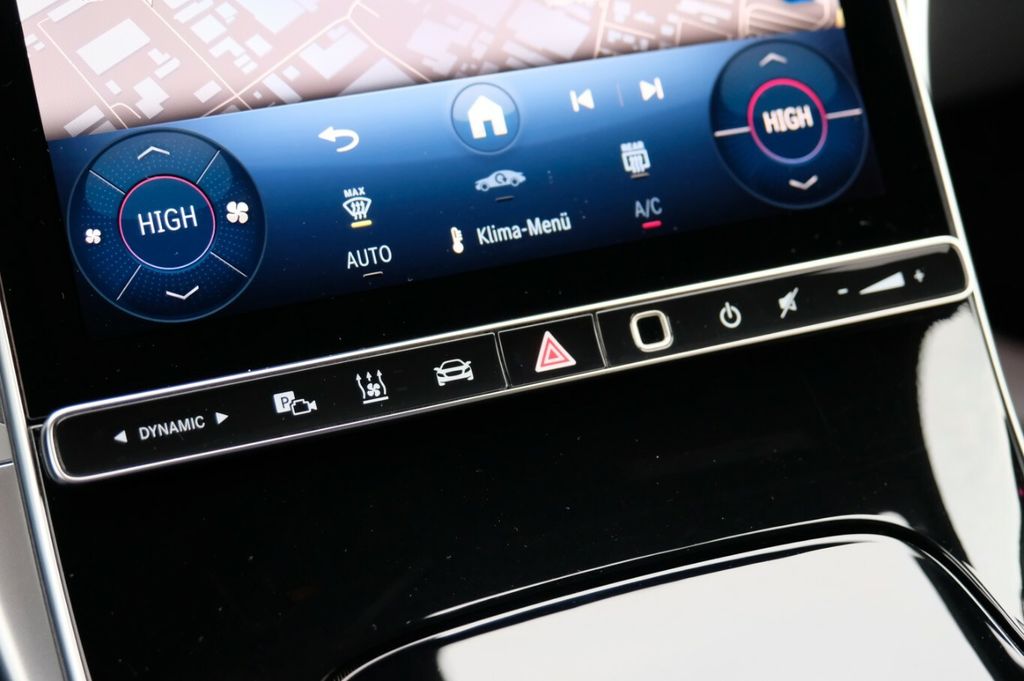 Mercedes-Benz C 200 2024