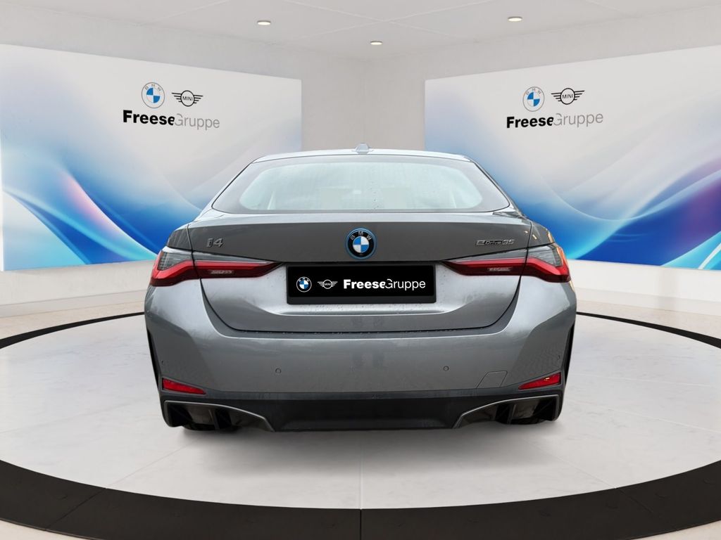 BMW i4 2023