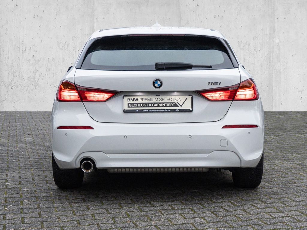 BMW 116 2022