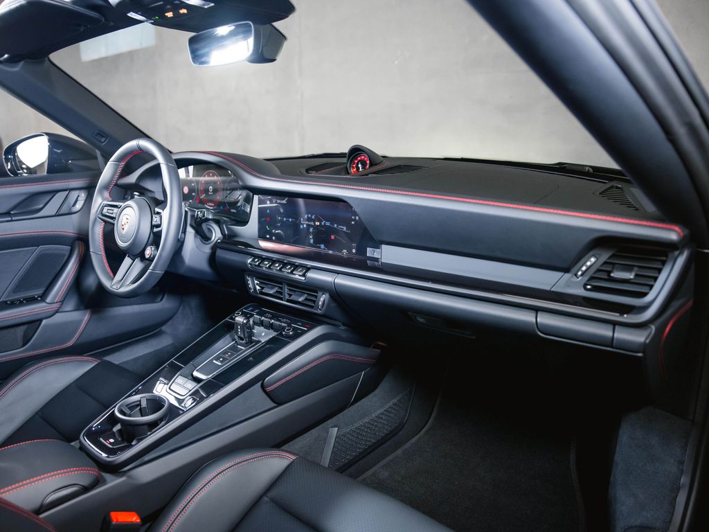 Porsche 992