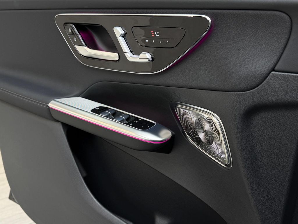 Mercedes-Benz GLC 300 2024