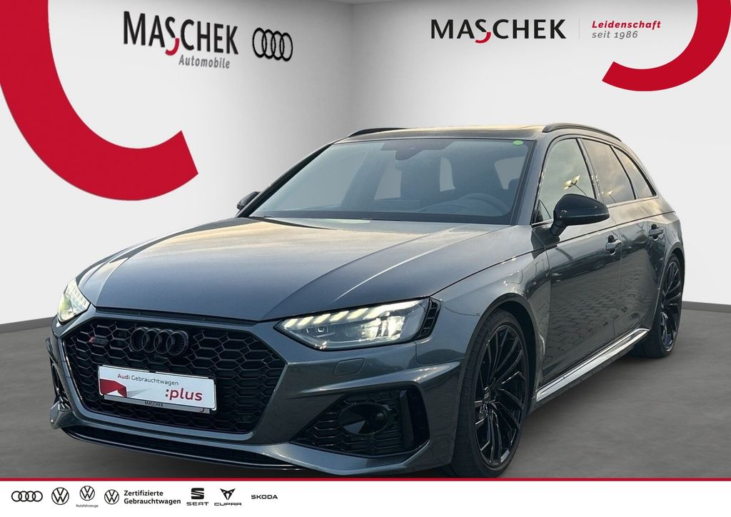 Audi RS4 2022