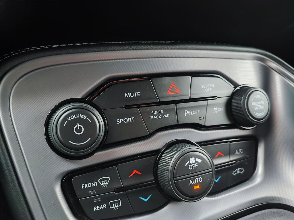 Dodge Challenger 2023