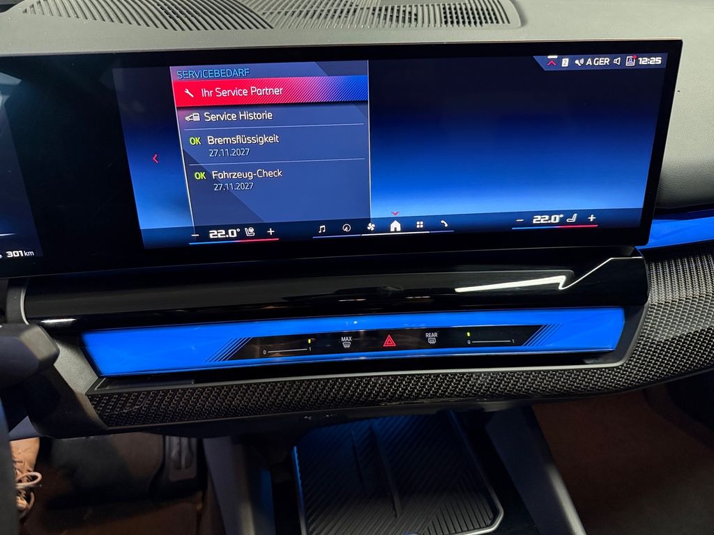 BMW i5 2023