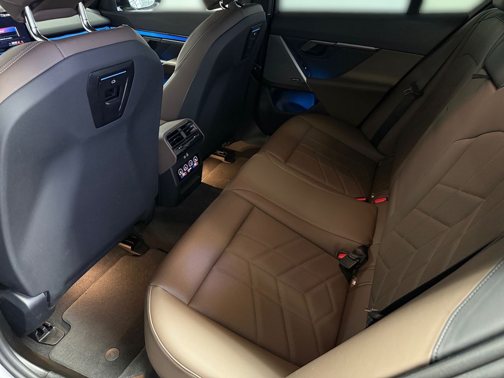BMW i5 2023