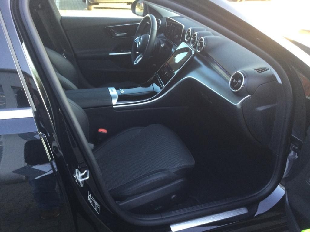 Mercedes-Benz C 200 2024