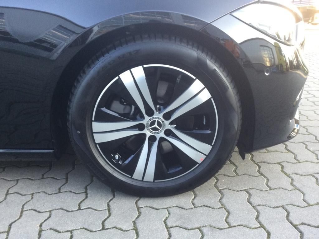 Mercedes-Benz C 200 2024