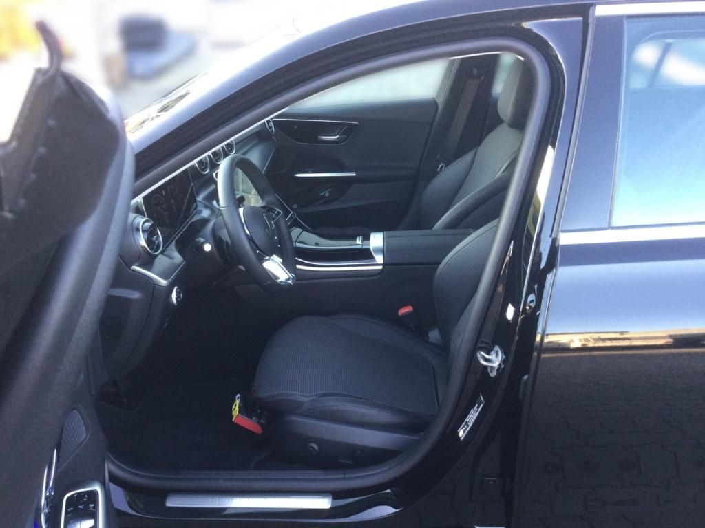 Mercedes-Benz C 200 2024