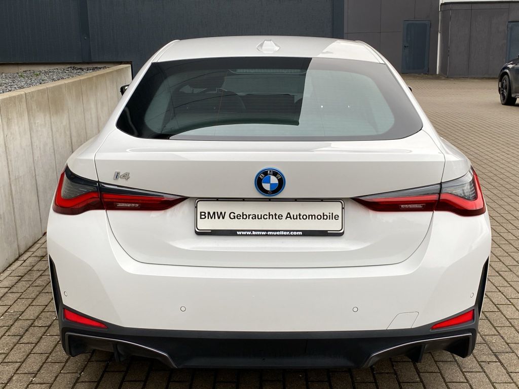 BMW i4 2023