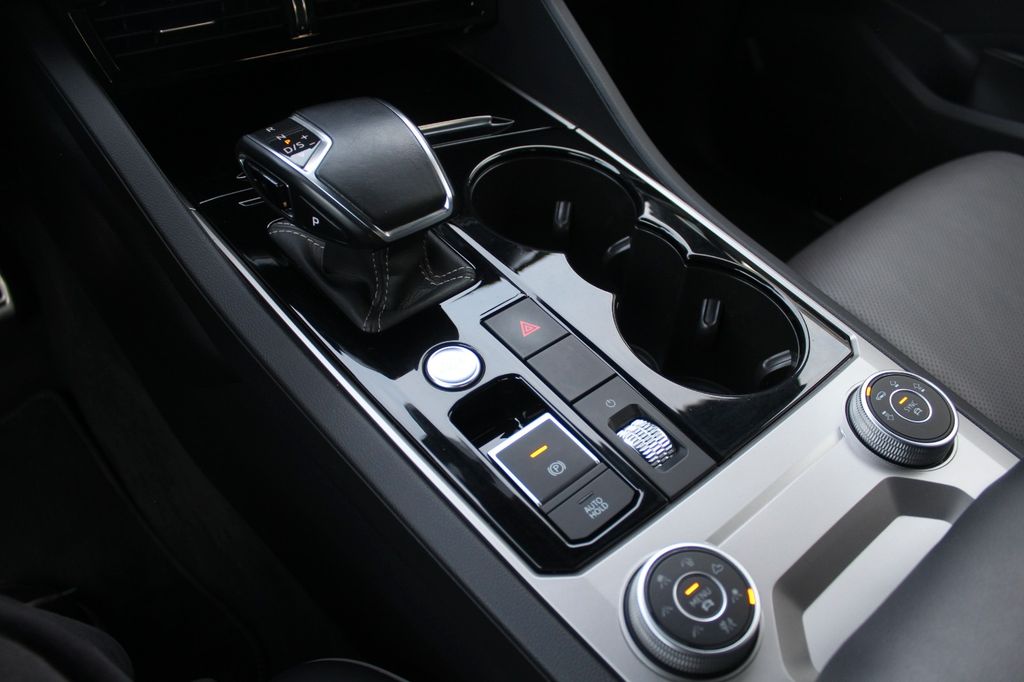 Volkswagen Touareg 2021