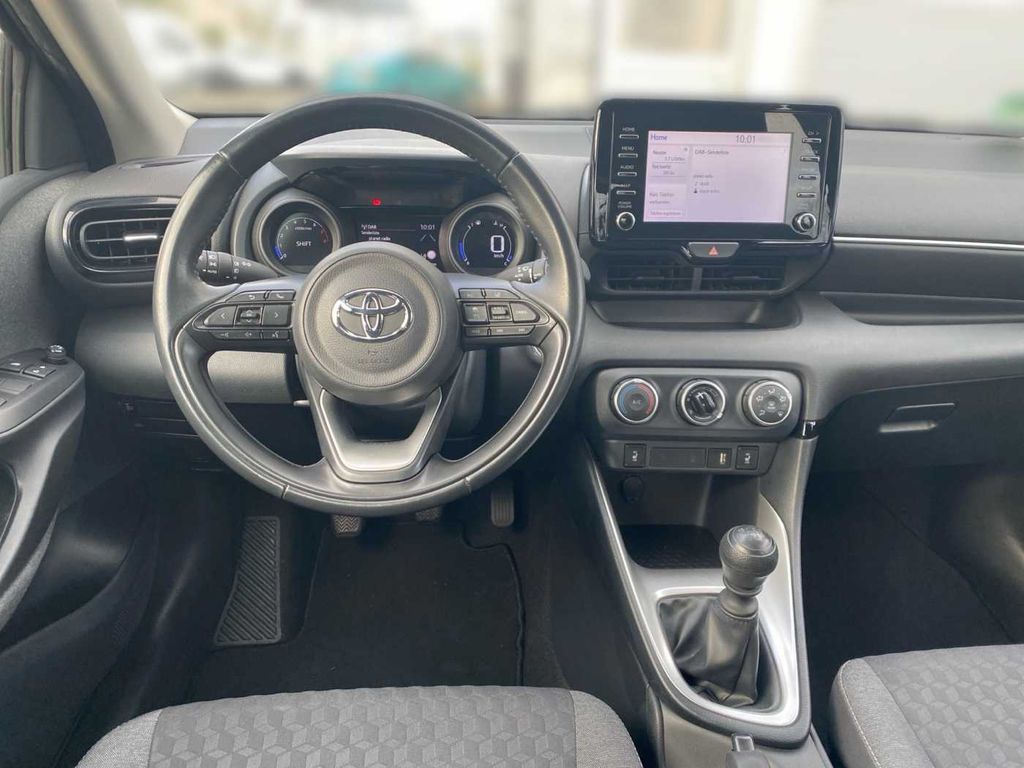 Toyota Yaris 2021