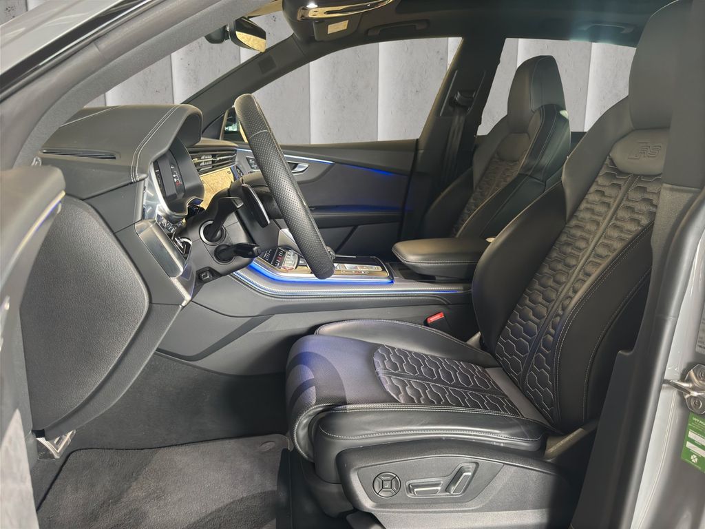 Audi RSQ8 2024