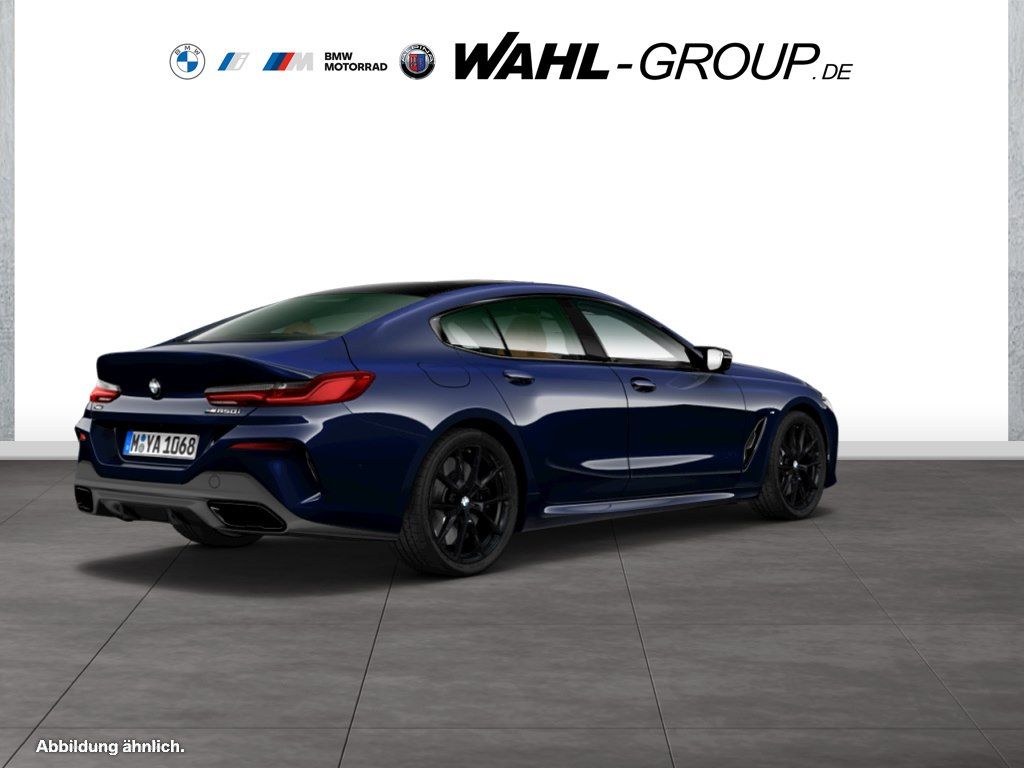 BMW M850 2023