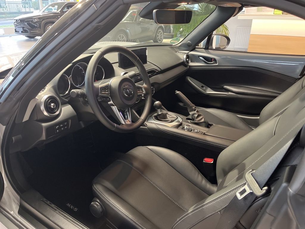 Mazda MX-5 2025