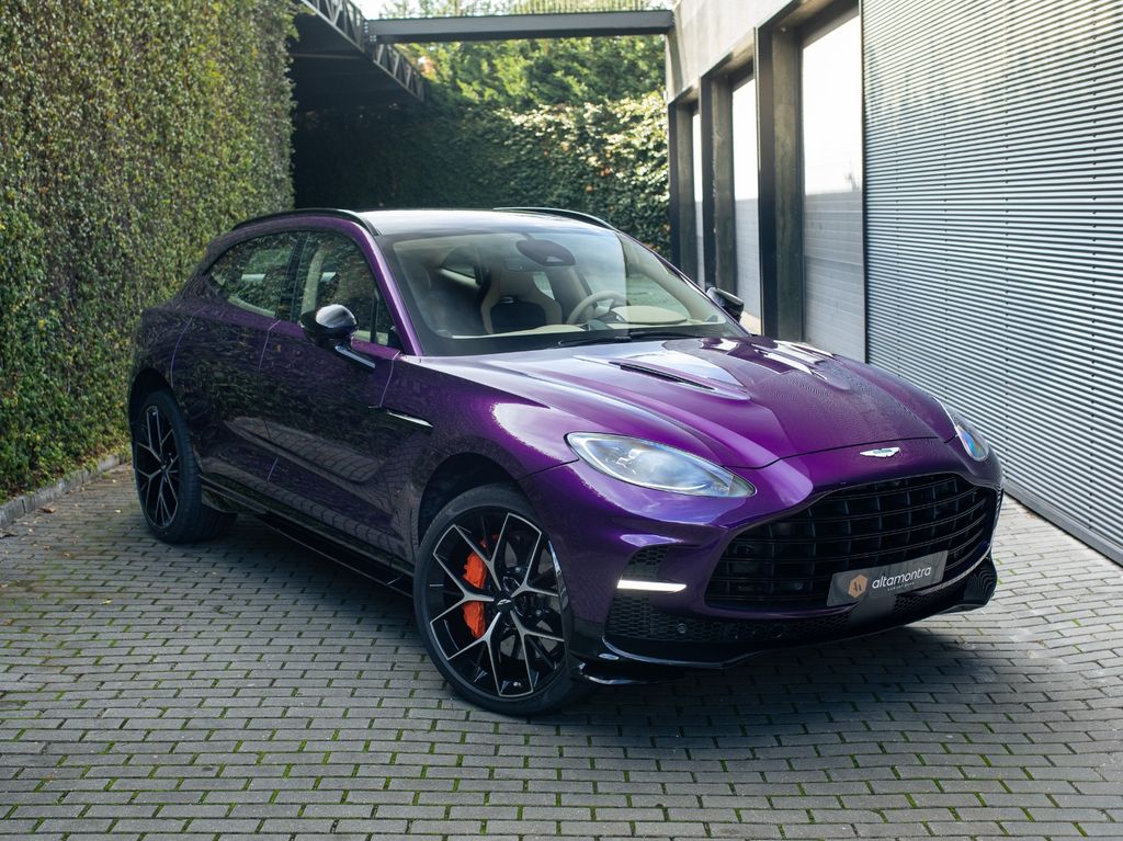 Aston Martin DBX
