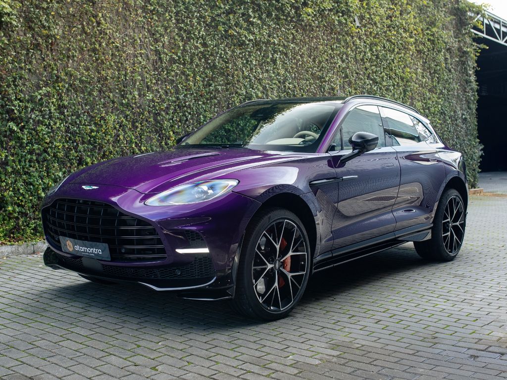 Aston Martin DBX