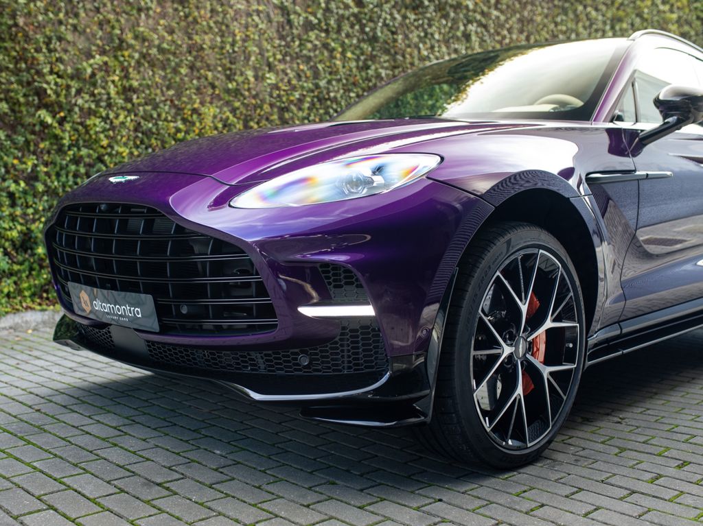Aston Martin DBX