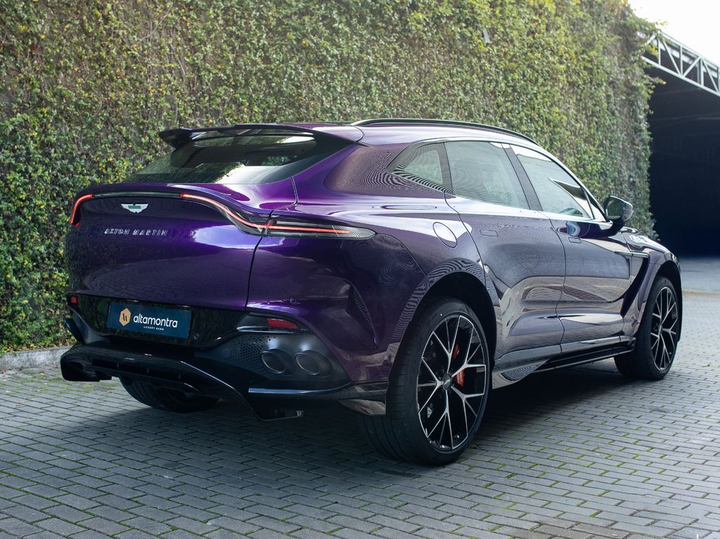 Aston Martin DBX