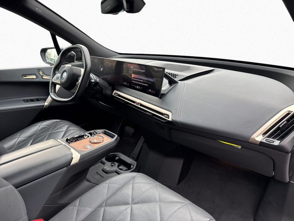 BMW iX 2023