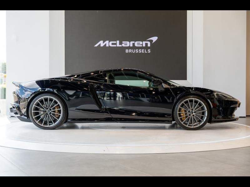McLaren GT 2023