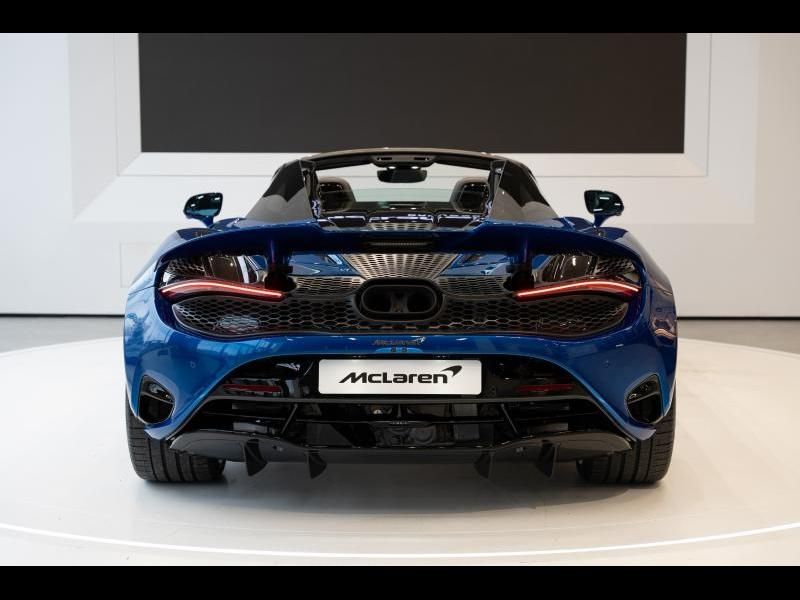 McLaren 750S